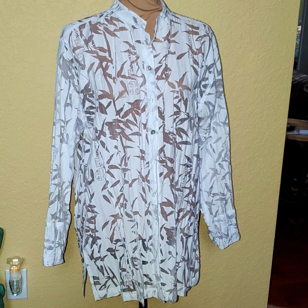 CHICOS white bamboo top
